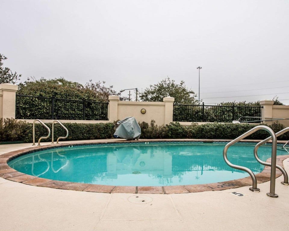 Baymont by Wyndham Slidell Hotel in Eden Isle