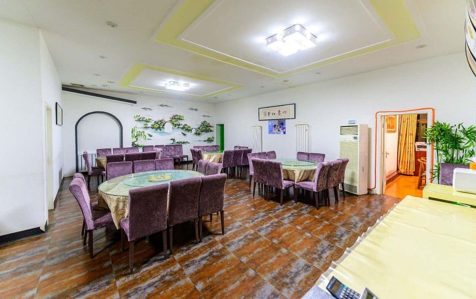 Jinlong Hotel Hotel in China