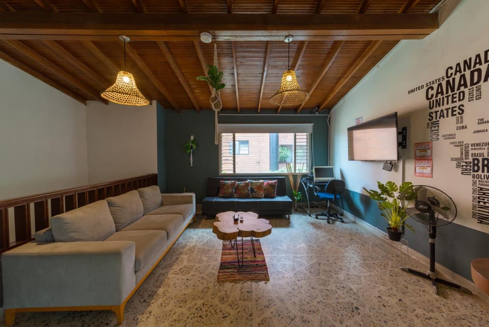 Shared lounge/TV area
