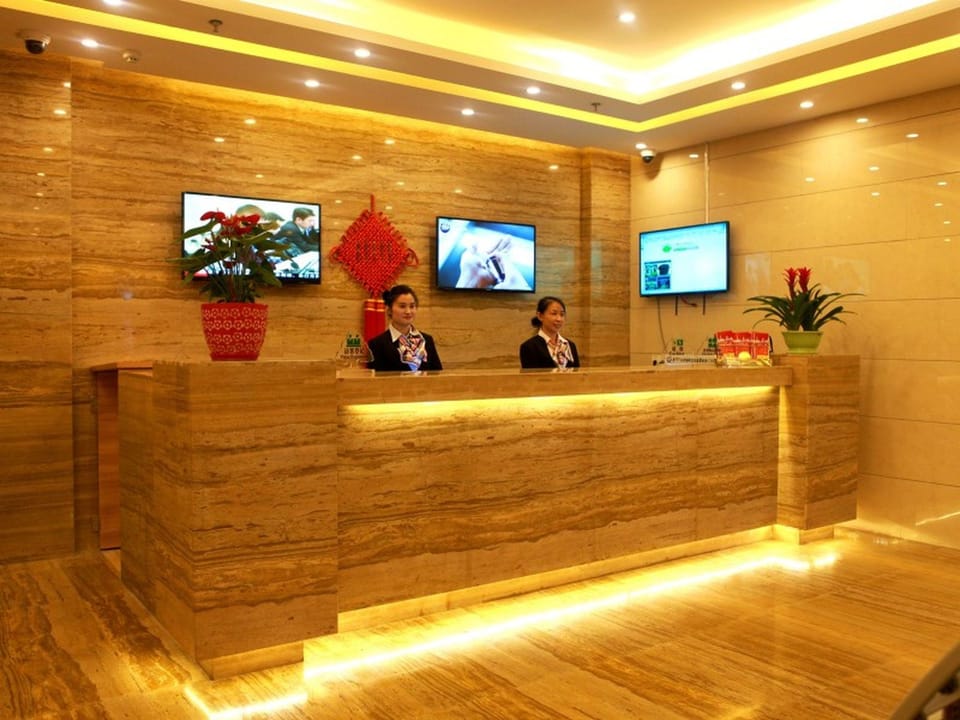 GreenTree Inn Shanghai Hongqiao Hub Cao An Road Huajiang Branch Road Express Hotel Hotel in Shanghai