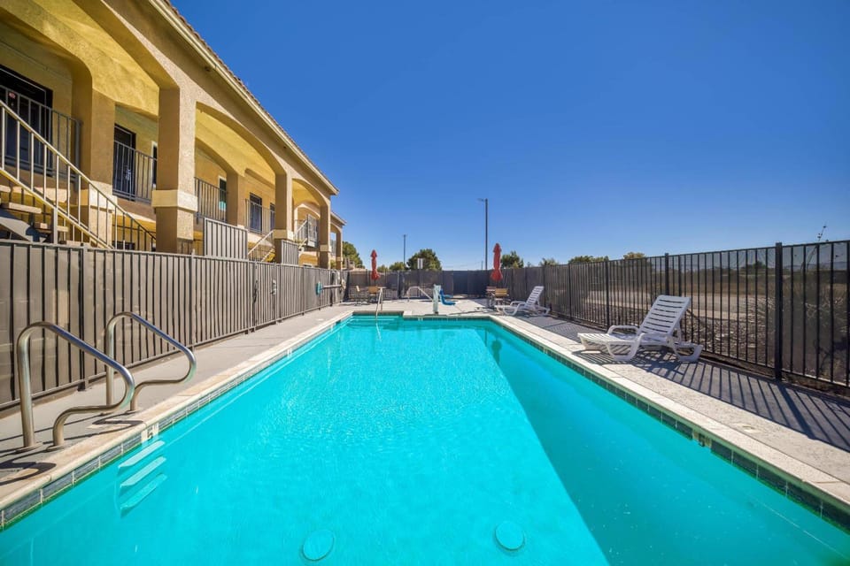 Quality Inn & Suites Victorville - Hesperia Hotel in Hesperia