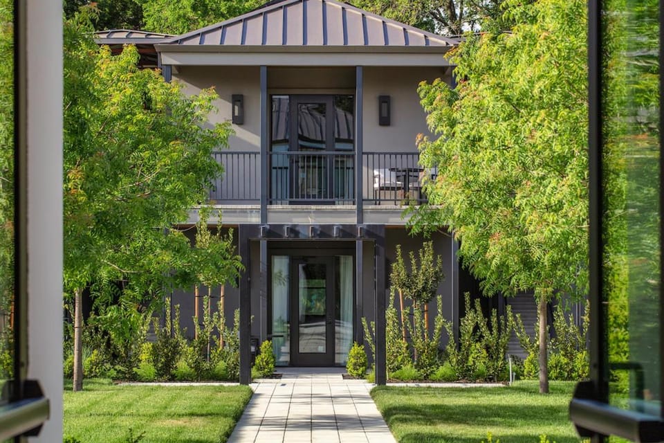 Duchamp Healdsburg Hotel in Healdsburg