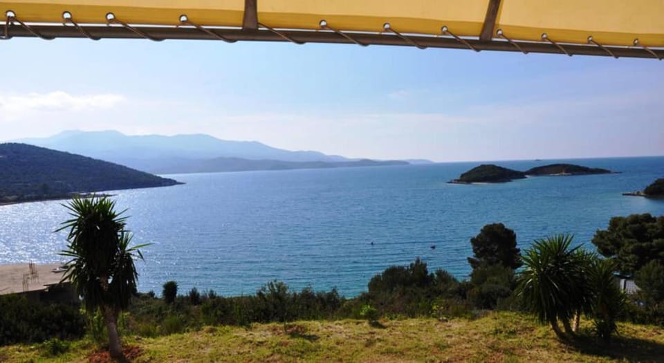 Hotel Majestic Hotel in Ksamil