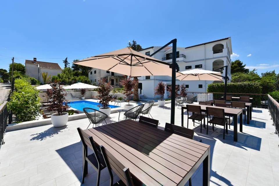 Mediterraneo Garden Apartments Hotel in Zadar County