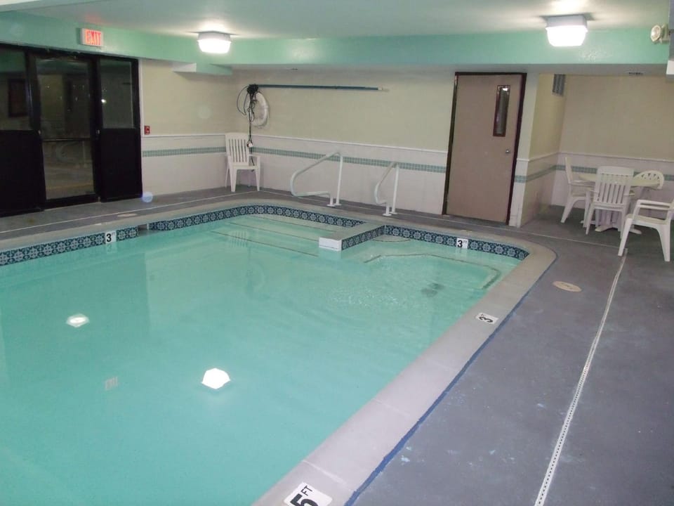 Americas Best Value Inn & Suites Harrisonville Hotel in Ozark Mountains
