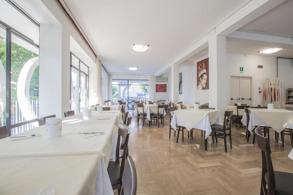 Hotel Hollywood Convenzionato Aquafan Hotel in Riccione