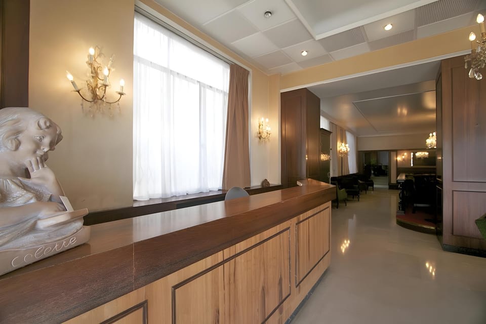 Hotel De Bourgogne Hotel in Nantes