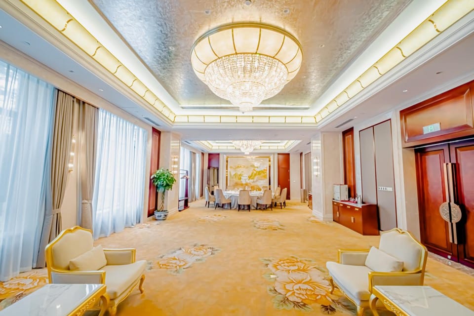 The Farrington Hotel B Hotel in Shandong