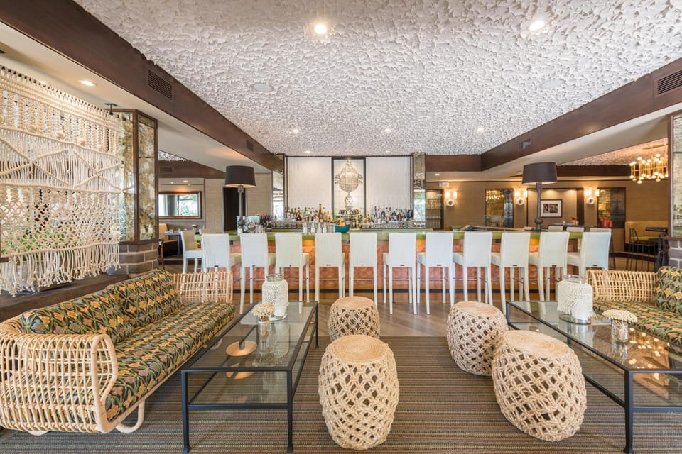 Bar/lounge