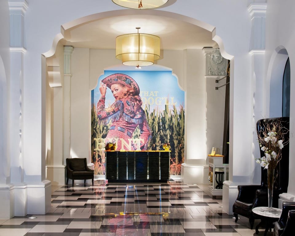 Padre Hotel Hotel in Bakersfield