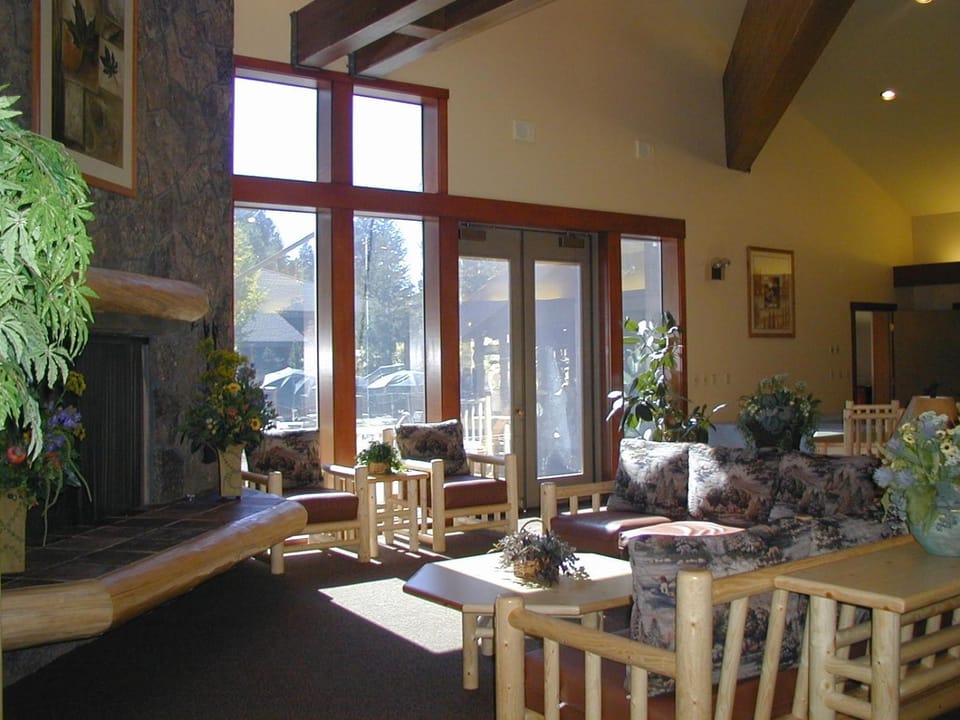 The Pines at Sunriver Hotel in Sunriver