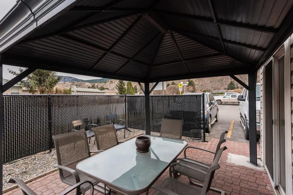 The Ranchland Inn Kamloops Motel in Kamloops