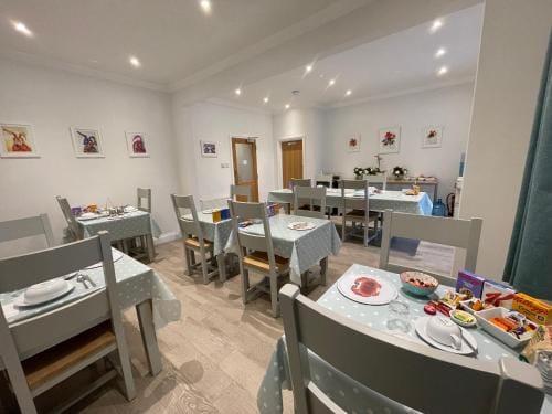 Cotswold Hare Hotel in Cirencester