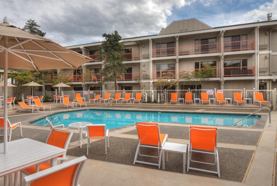 Ashland Hills Hotel & Suites Hotel in Ashland