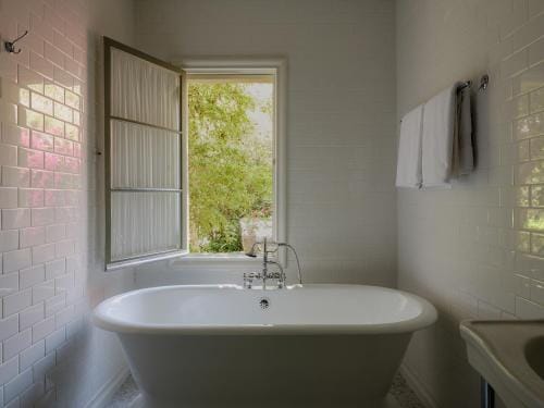 The Willows Palm Springs Hotel in Palm Springs