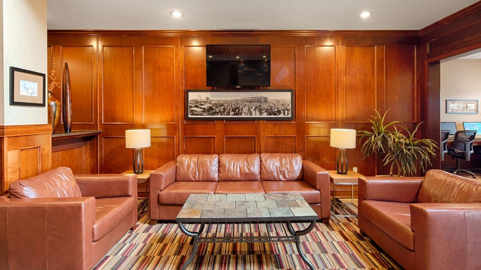 Best Western Plus Meridian Hotel Hotel in Lloydminster