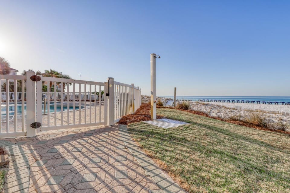 Windancer Condominiums by Wyndham Vacation Rentals Apartment hotel in Miramar Beach