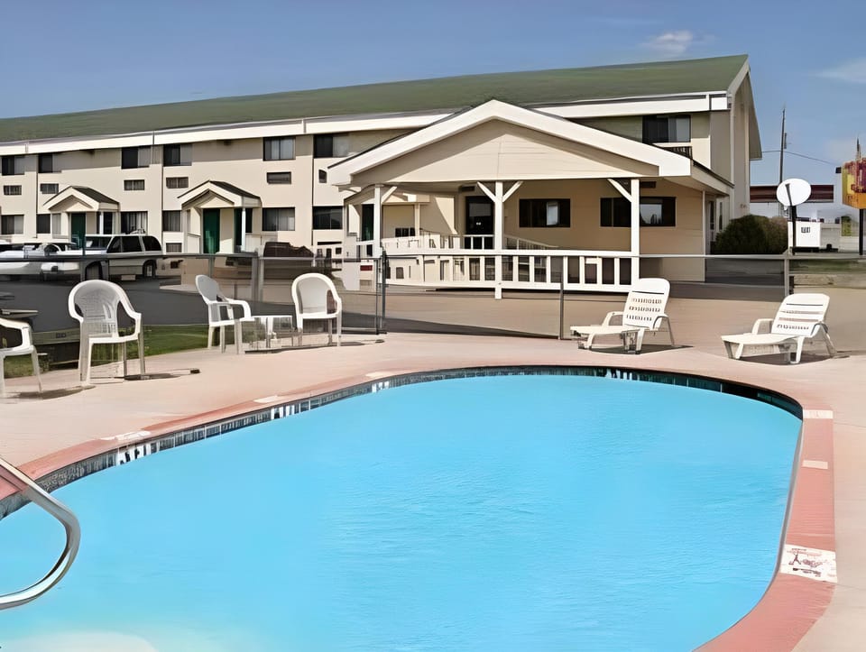 American Inn Ozark Hotel in Ozark