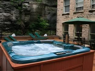 Basin Park Magnuson Grand Hotel Hotel in Eureka Springs