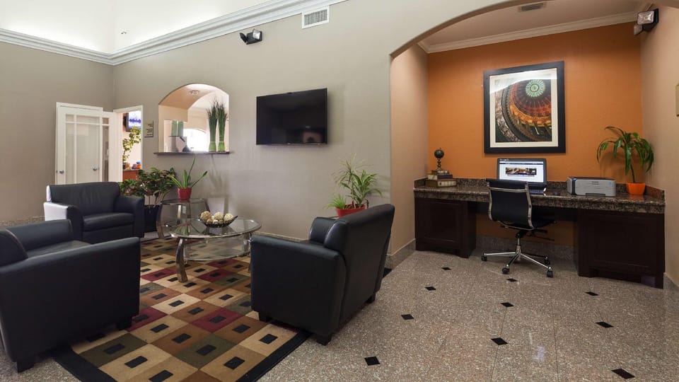 Best Western Angleton Inn Hotel in Alvin