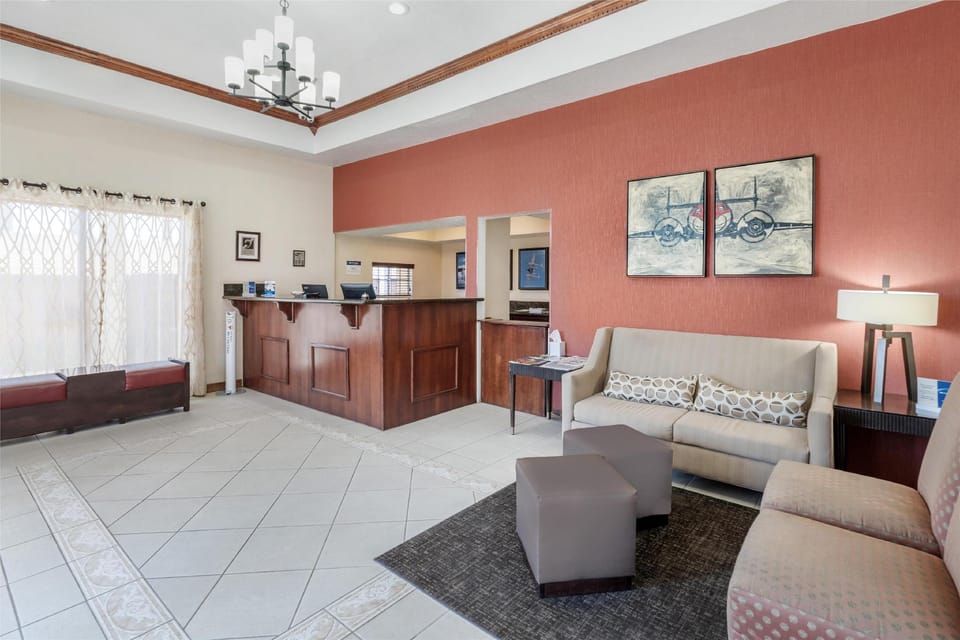 Best Western Desert Winds Hotel in Sierra Nevada