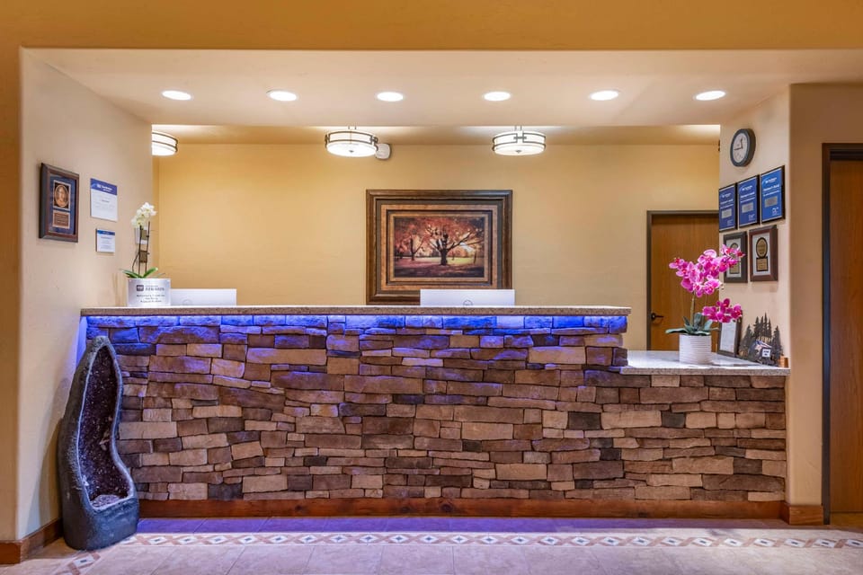 Best Western Devils Tower Inn Hotel in Black Hills