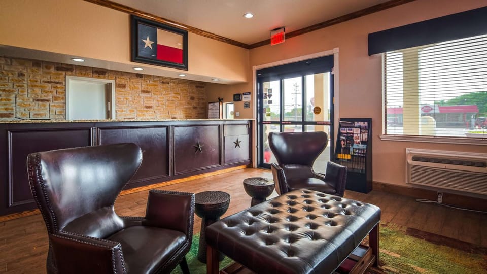 SureStay by Best Western Floresville Hotel in Rio Grande