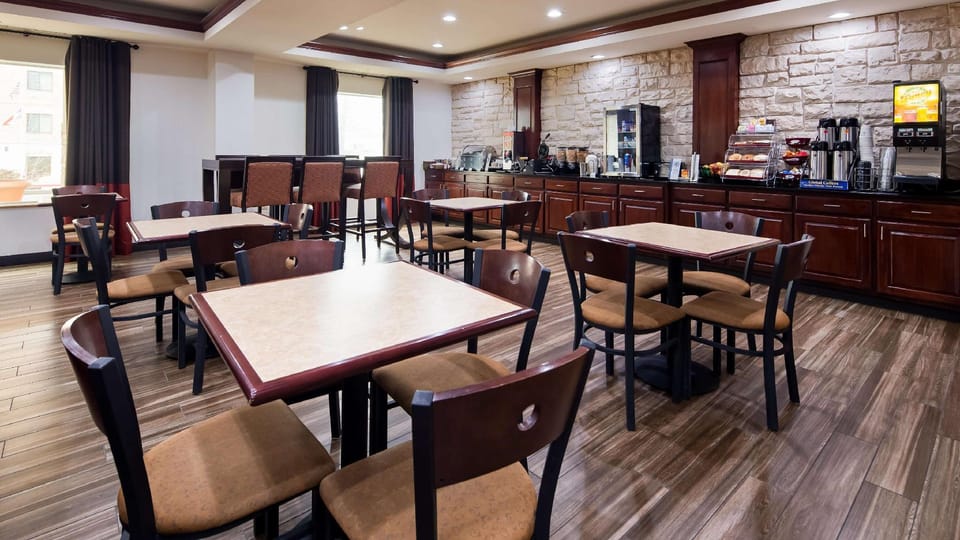 Best Western Granbury Inn & Suites Hotel in Granbury