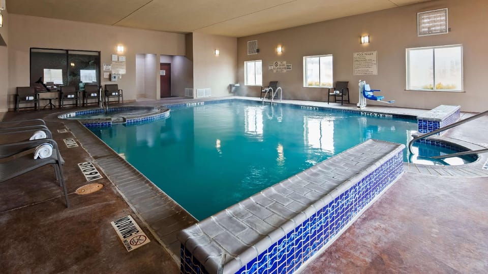 Best Western Granbury Inn & Suites Hotel in Granbury