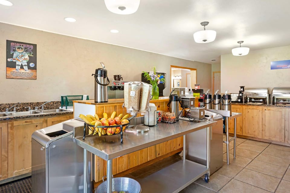 Best Western Ponderosa Lodge Hotel in Sisters