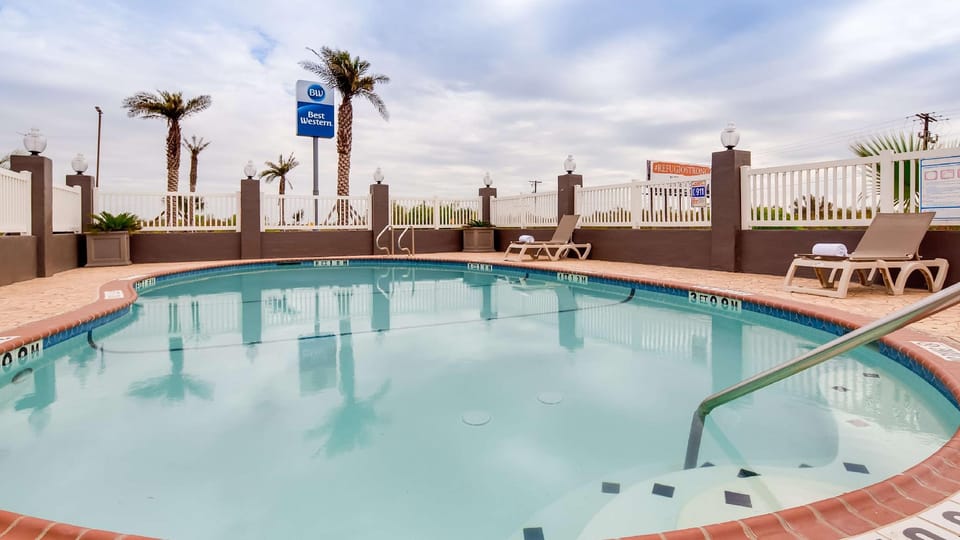 Best Western Refugio Inn Hotel in Rio Grande