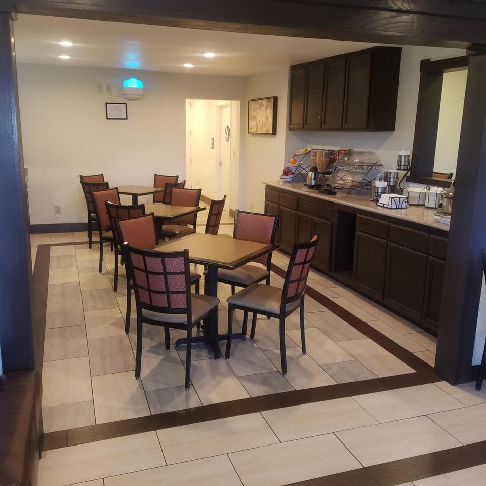 SureStay by Best Western Hollister Hotel in Hollister