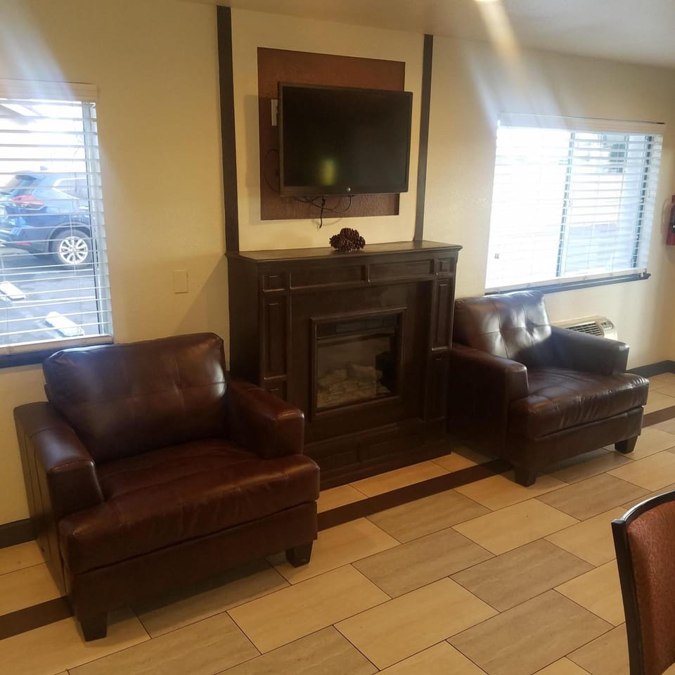 SureStay by Best Western Hollister Hotel in Hollister