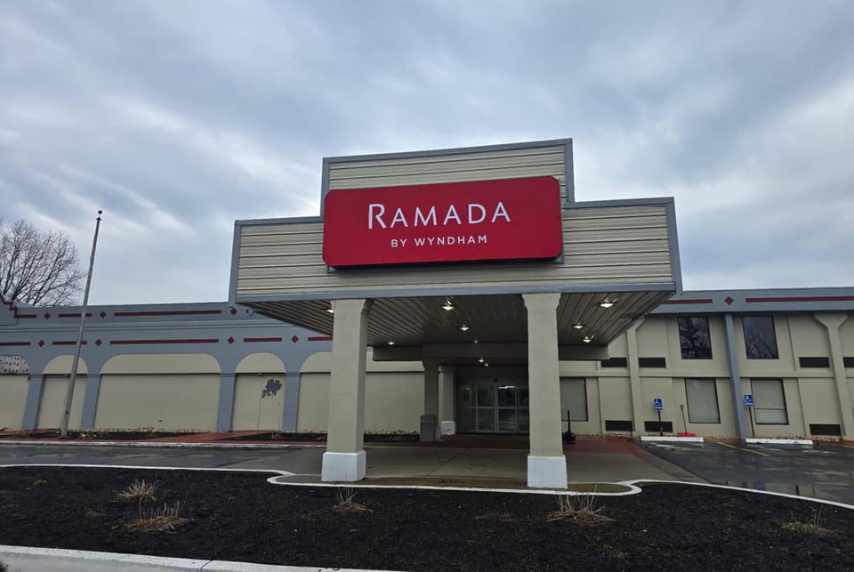 Ramada by Wyndham New Kensington Hotel in Tarentum