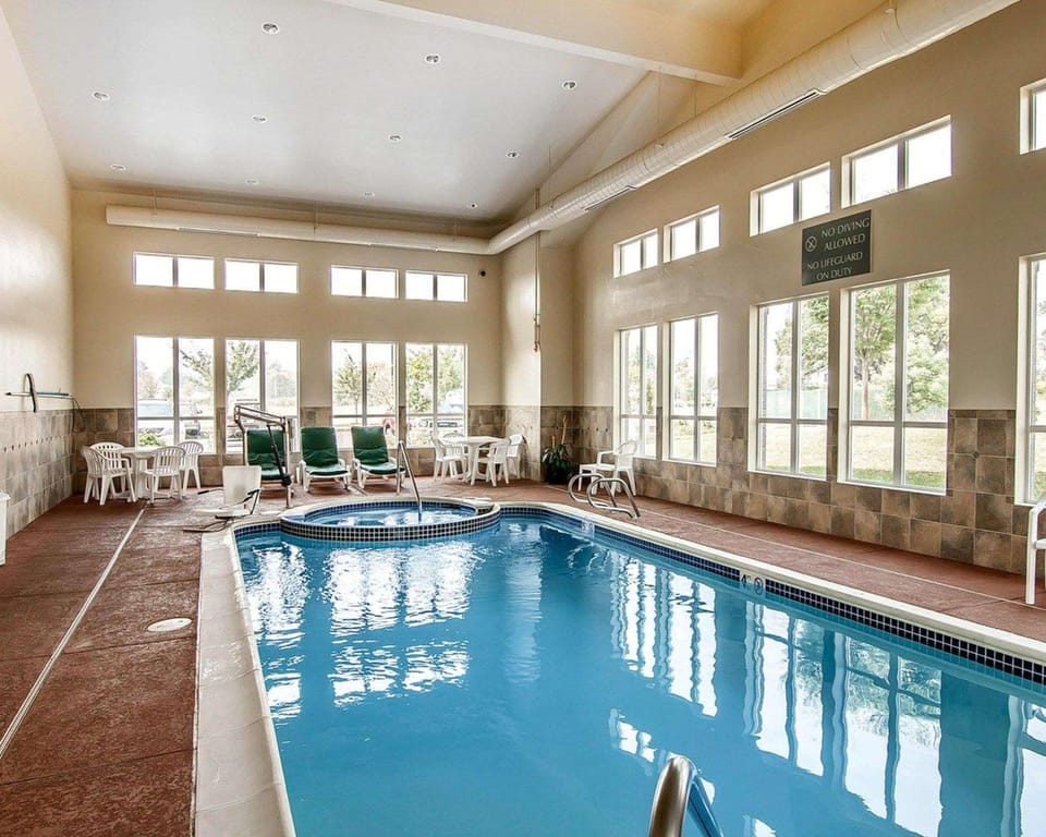 Comfort Inn & Suites Creswell Hotel in Creswell