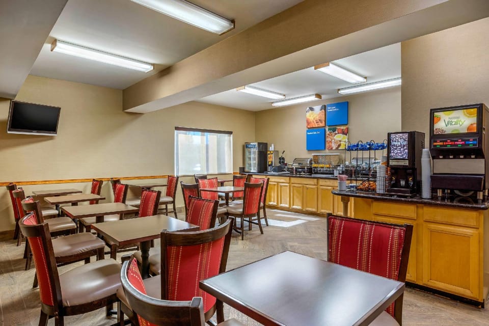Comfort Inn & Suites Murrieta Temecula Wine Country Hotel in Murrieta