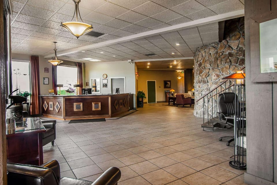Quality Inn & Suites at Coos Bay Hotel in Coos Bay