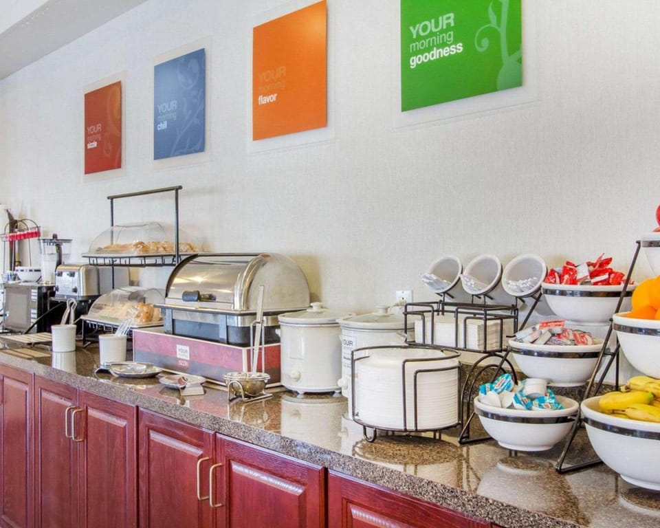 Comfort Inn Bolivar Hotel in Ozark Mountains