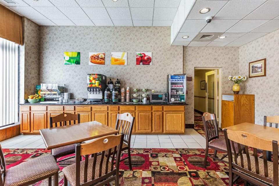 Baymont by Wyndham Easton Hotel in Easton