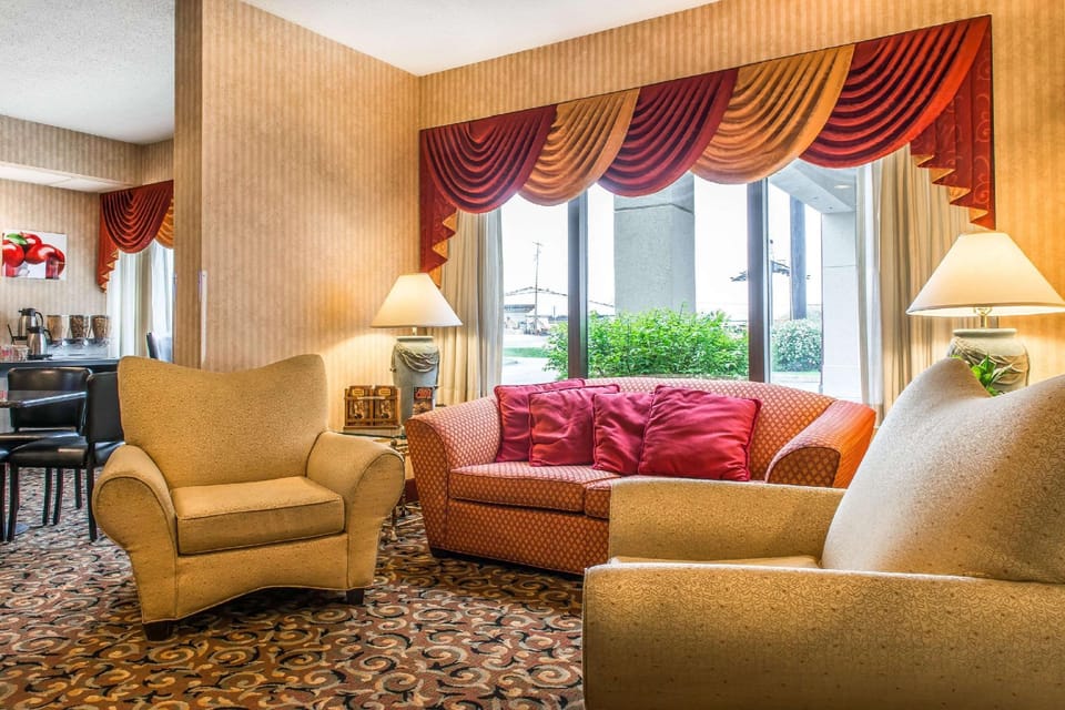 Comfort Inn Ebensburg Hotel in Allegheny River