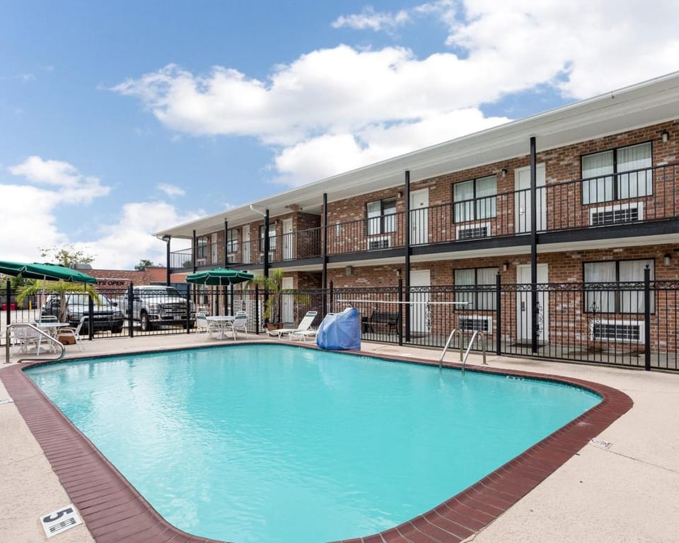Studio 6  Luling, LA Hotel in St John the Baptist Parish, LA, USA