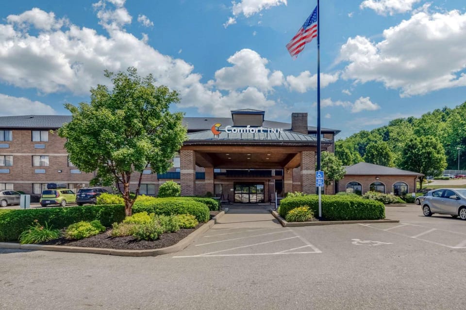 Comfort Inn Millersburg Hotel in Millersburg