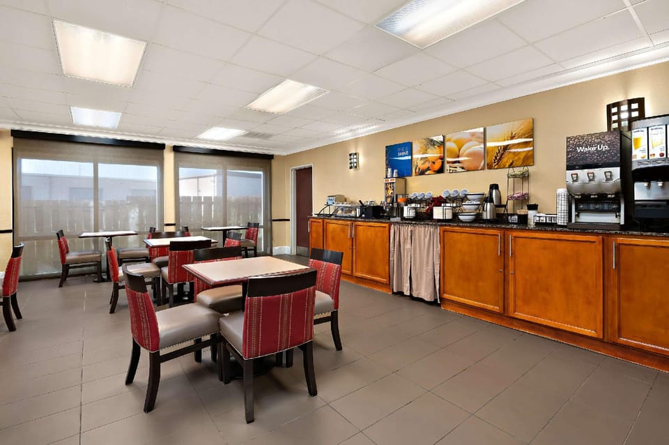 Comfort Inn New Orleans Airport South Hotel in St John the Baptist Parish, LA, USA