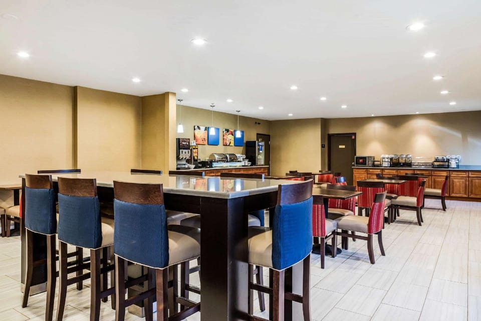 Comfort Inn Romeoville - Bolingbrook Hotel in Bolingbrook