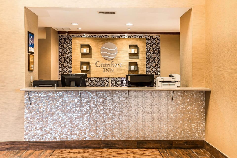 Comfort Inn Romeoville - Bolingbrook Hotel in Bolingbrook