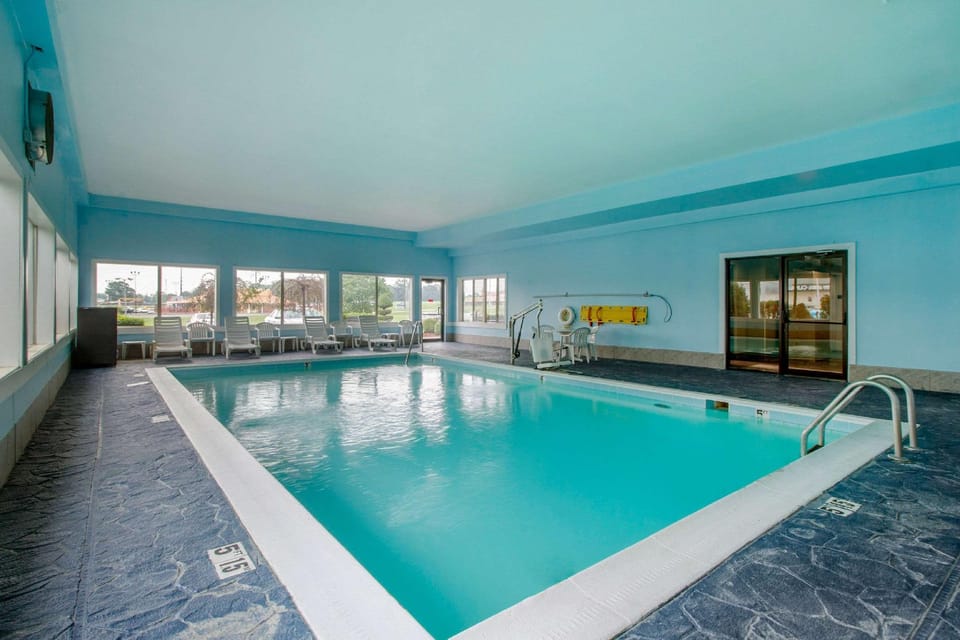 Comfort Suites Danville Hotel in Kentucky