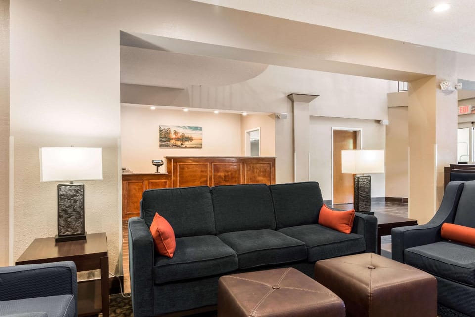 Comfort Suites Eufaula North Hotel in Eufaula