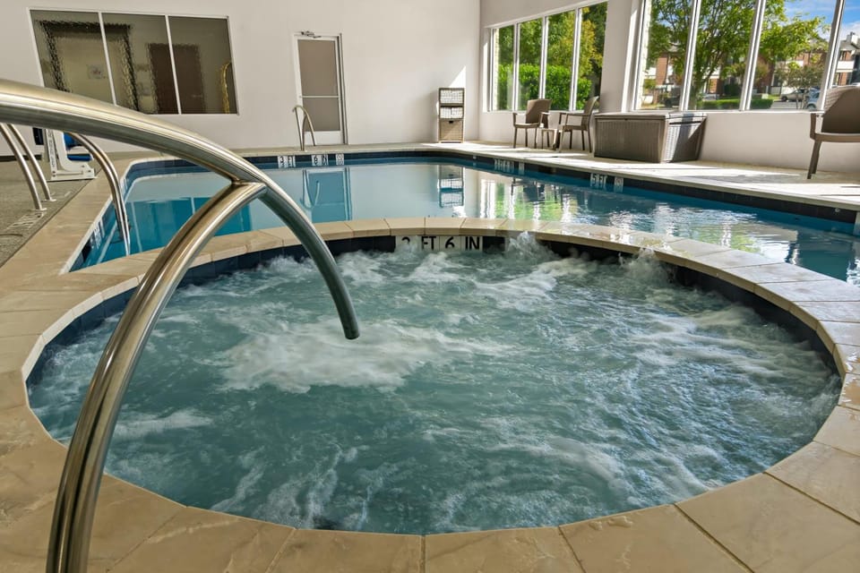Comfort Suites Granbury Hotel in Granbury