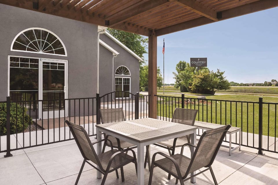 Country Inn & Suites by Radisson, Cottage Grove, MN Hotel in Minnesota