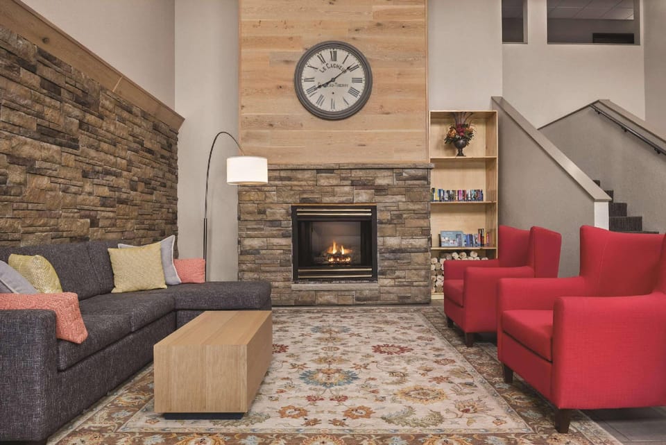 Country Inn & Suites by Radisson, Cottage Grove, MN Hotel in Minnesota